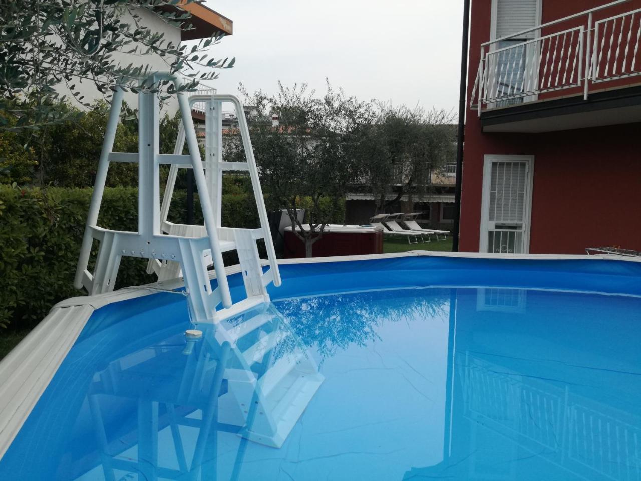 Appartamento Villa Tony Lazise Exterior foto