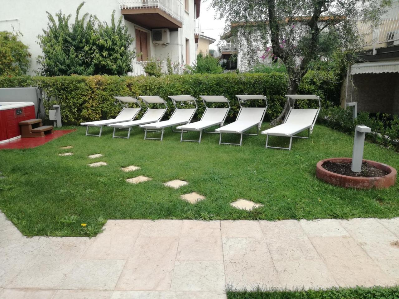 Appartamento Villa Tony Lazise Exterior foto